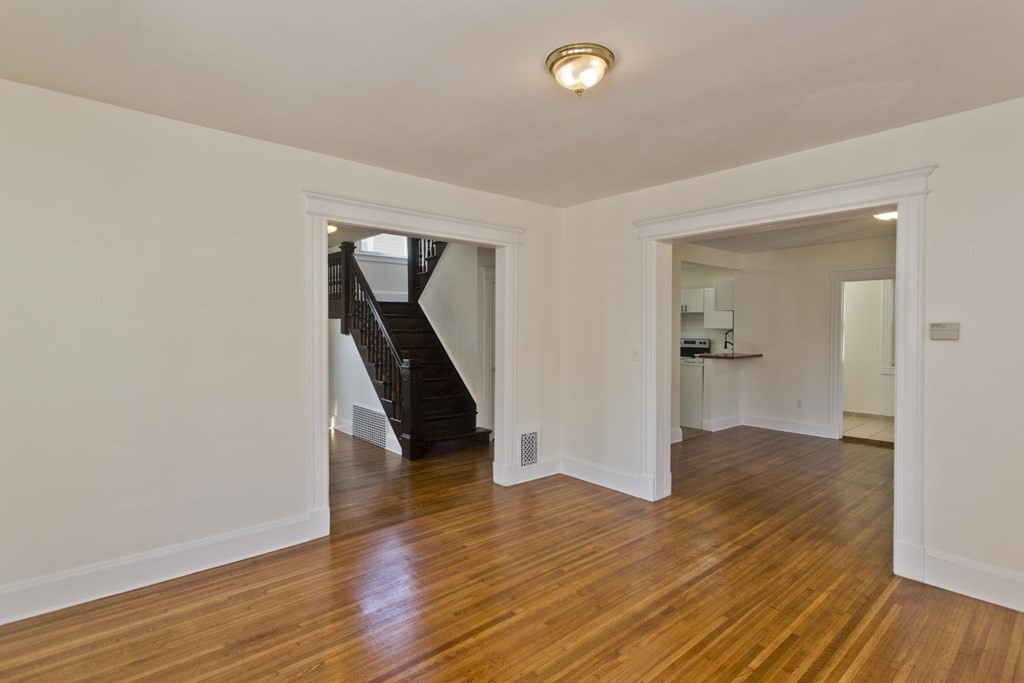 18 Greenacre Square Springfield, MA 01105 - Photo 13 of 35