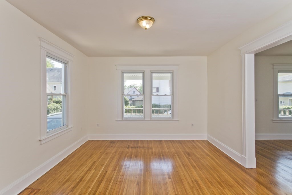 18 Greenacre Square Springfield, MA 01105 - Photo 14 of 35