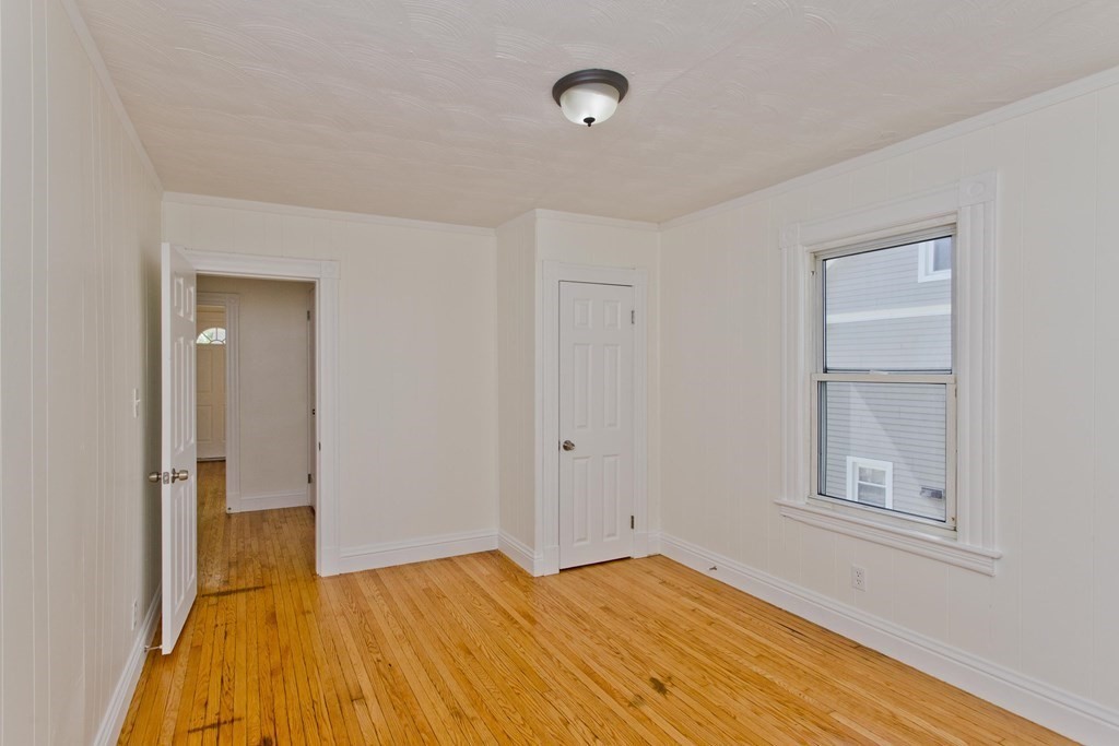 18 Greenacre Square Springfield, MA 01105 - Photo 17 of 35