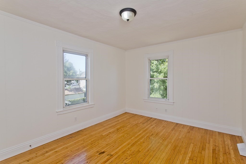 18 Greenacre Square Springfield, MA 01105 - Photo 19 of 35