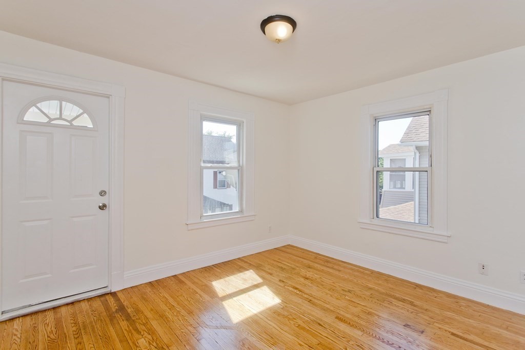 18 Greenacre Square Springfield, MA 01105 - Photo 21 of 35