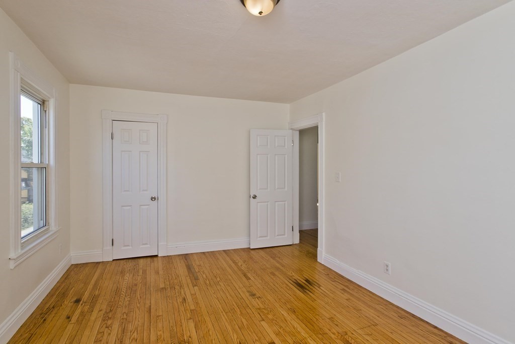 18 Greenacre Square Springfield, MA 01105 - Photo 27 of 35