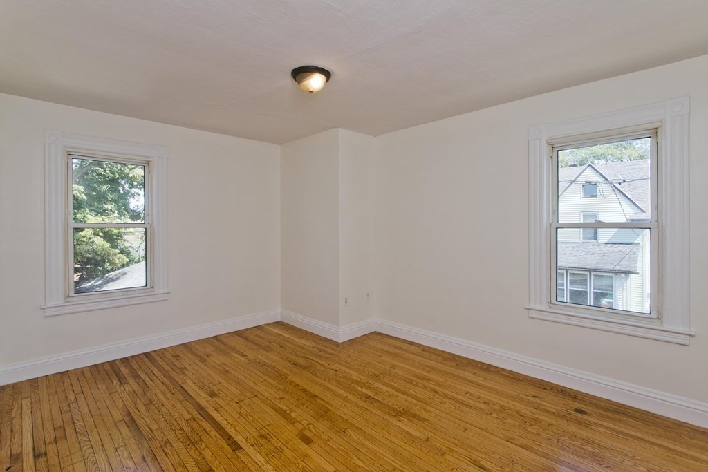 18 Greenacre Square Springfield, MA 01105 - Photo 29 of 35