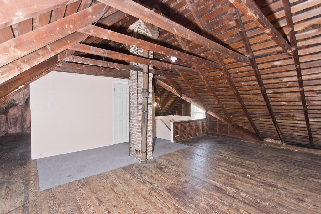 18 Greenacre Square Springfield, MA 01105 - Photo 34 of 35