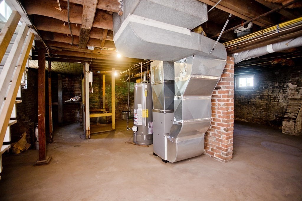 18 Greenacre Square Springfield, MA 01105 - Photo 35 of 35