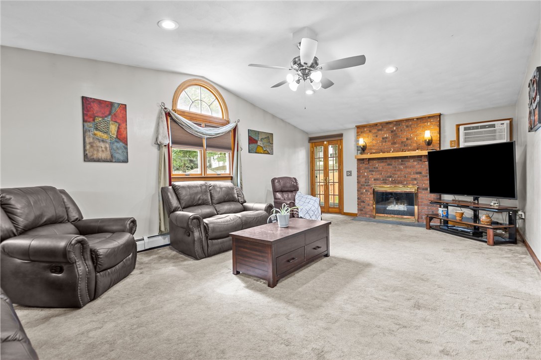 2 Fairview Drive Smithfield, RI 02828 - Photo 16 of 41 Primary bedroom or Living room