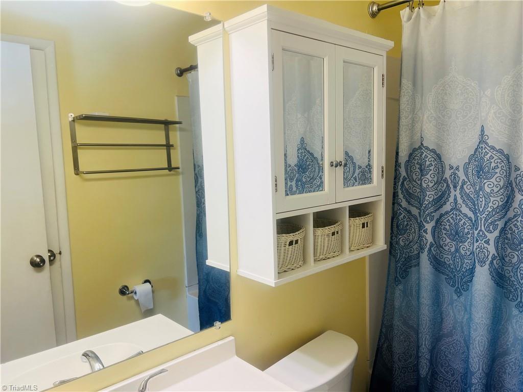 236 Badgett Avenue Mount Airy, NC 27030 - Photo 13 of 19