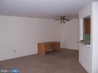 808 Wharton Road Mount Laurel, NJ 08054 - Photo 2 of 4