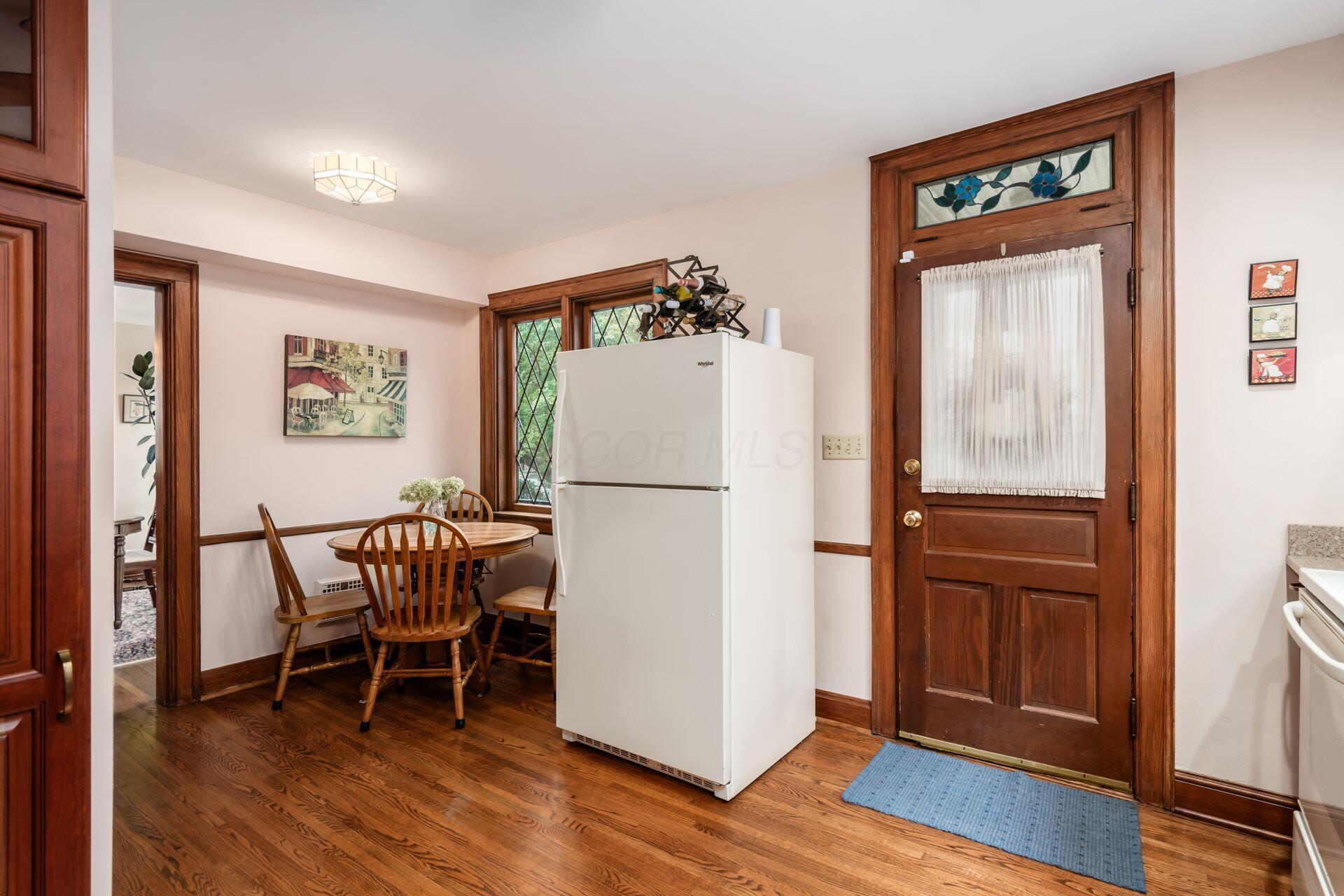 228 South Ardmore Road Columbus, OH 43209 - Photo 18 of 61 Kitchen and Breakfast Area