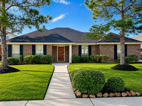 $425,000 | 2323 Jerome Road, League City, TX 77573