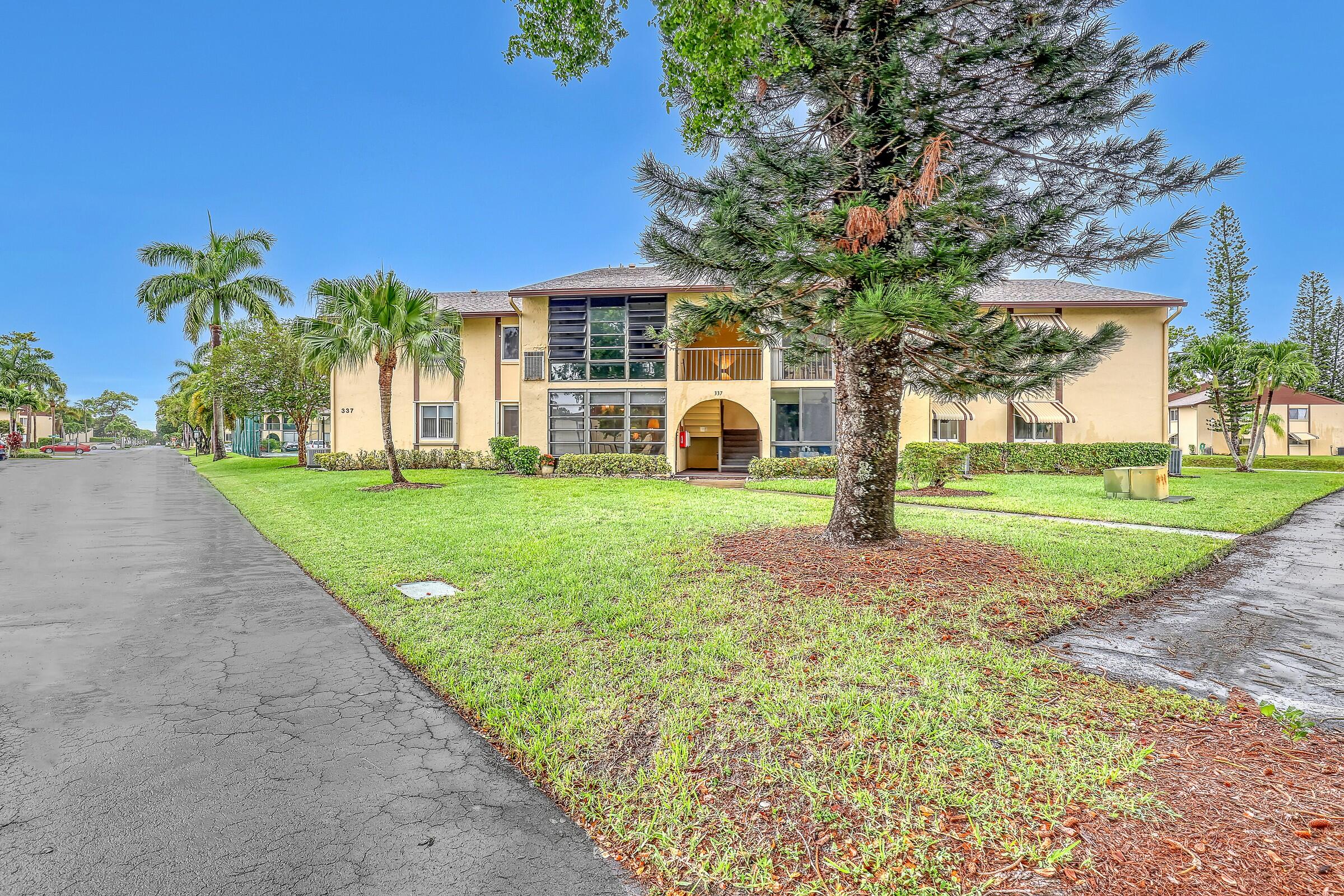 337 Pine Ridge Circle, Unit A1 Greenacres, FL 33463 - Photo 40 of 40 Image00002
