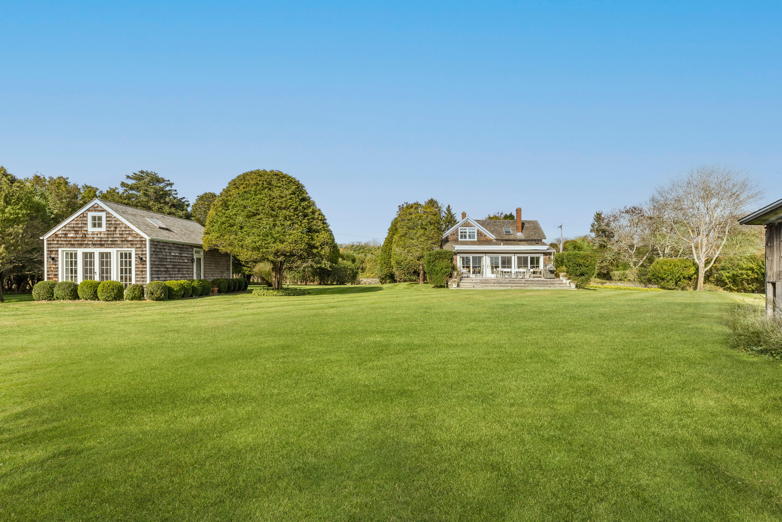 565 Hedges Lane Sagaponack, NY 11962 - Photo 1 of 19
