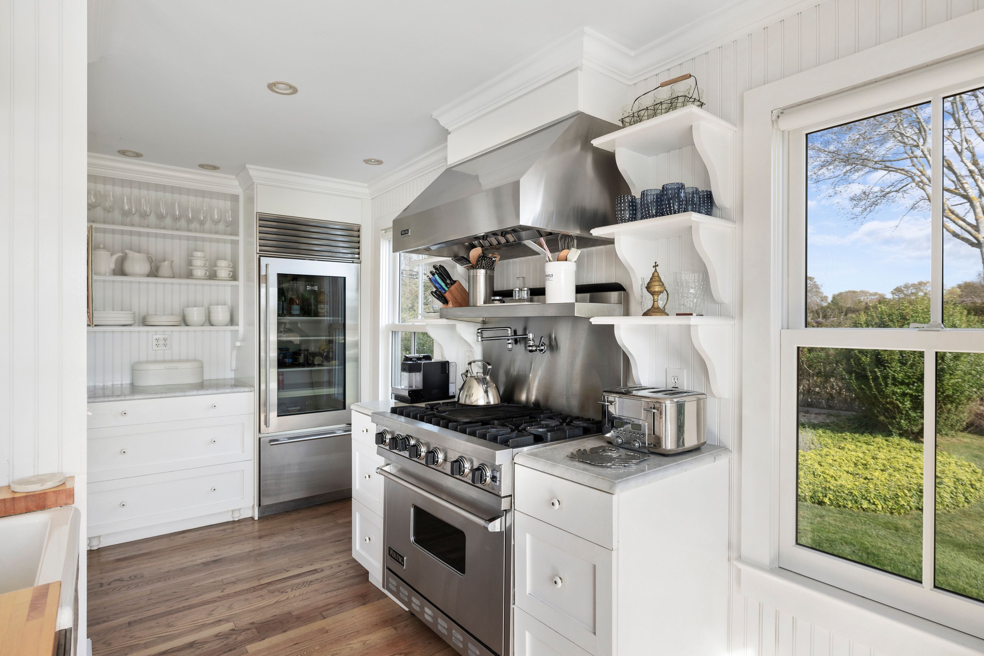 565 Hedges Lane Sagaponack, NY 11962 - Photo 9 of 19