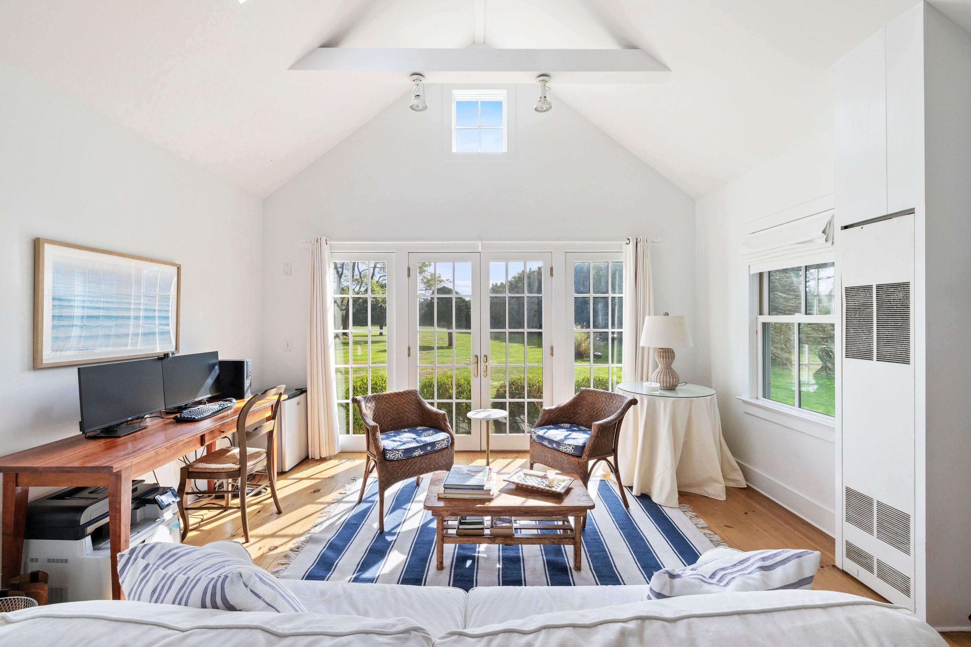 565 Hedges Lane Sagaponack, NY 11962 - Photo 10 of 19