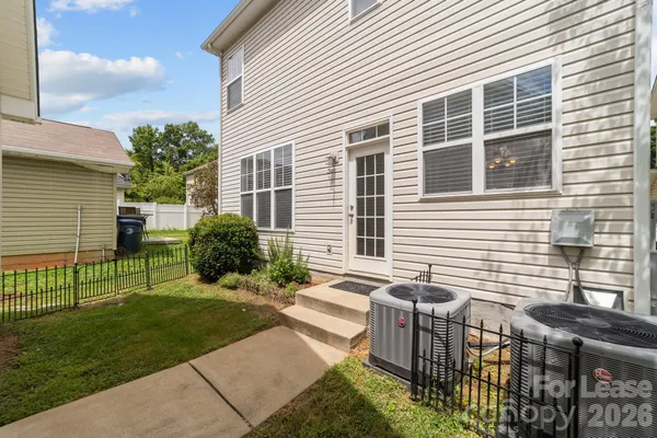 $2,300 | 18714 Coverdale Court, Cornelius, NC 28031