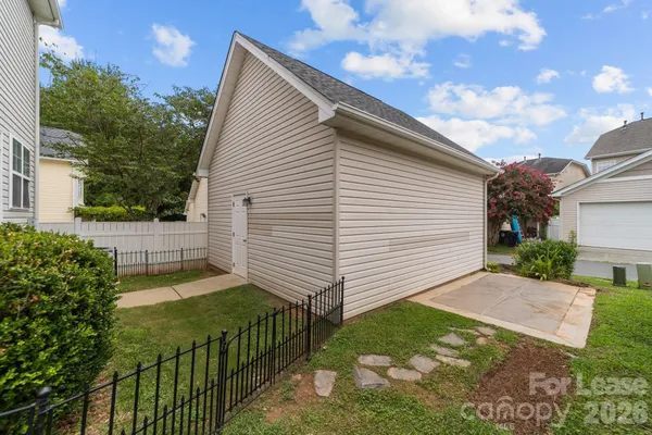 $2,300 | 18714 Coverdale Court, Cornelius, NC 28031