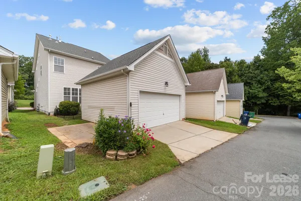 $2,300 | 18714 Coverdale Court, Cornelius, NC 28031