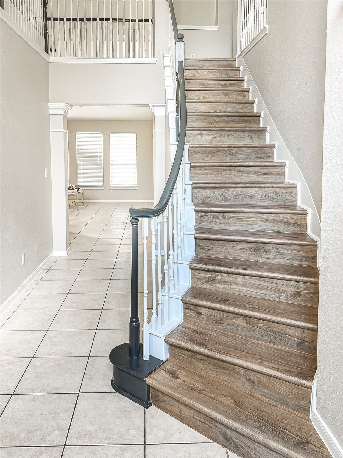 519 Savannah Springs Way Spring, TX 77373 - Photo 13 of 22 a view of entryway and hall with wooden floor
