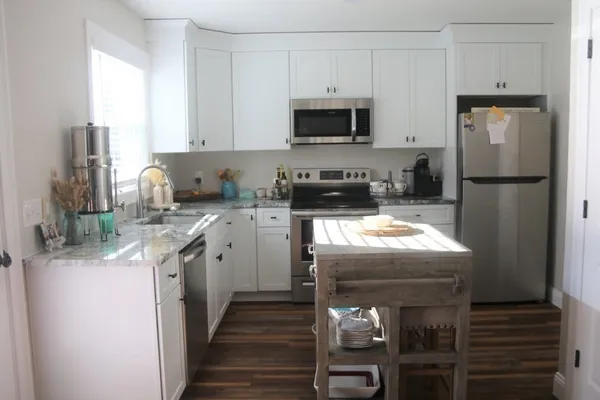 $2,600 | 79 North Main Street, Unit A, Belchertown, MA 01007