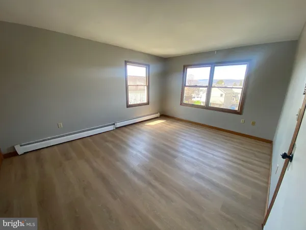 $1,100 | 113 Frank Street, Unit 6, Dunmore, PA 18512