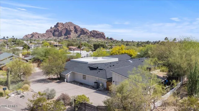 $3,095,000 | 4035 East McDonald Drive, Phoenix, AZ 85018