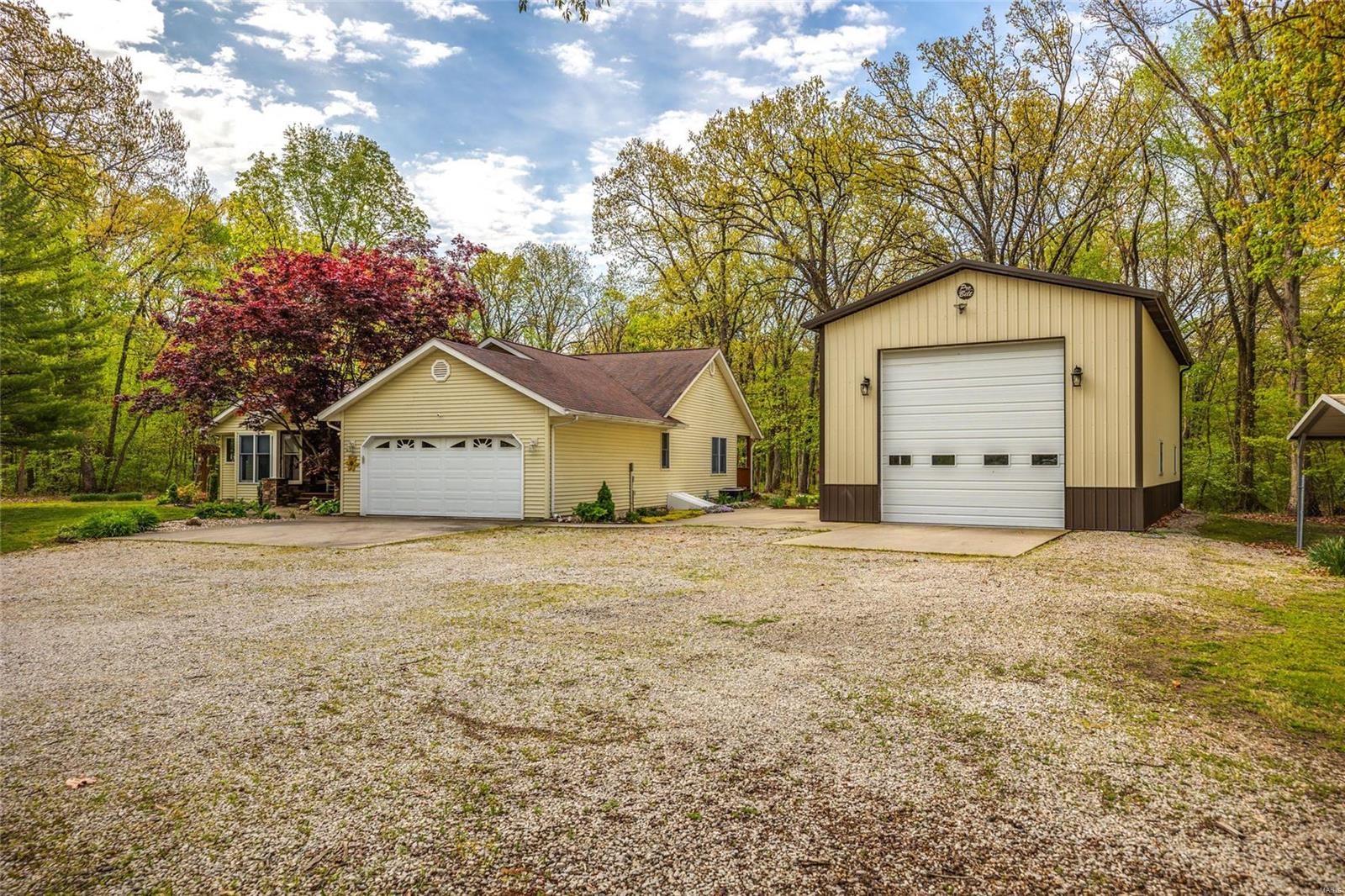 22263 Washer Road Mount Olive, IL 62069 - Photo 39 of 60
