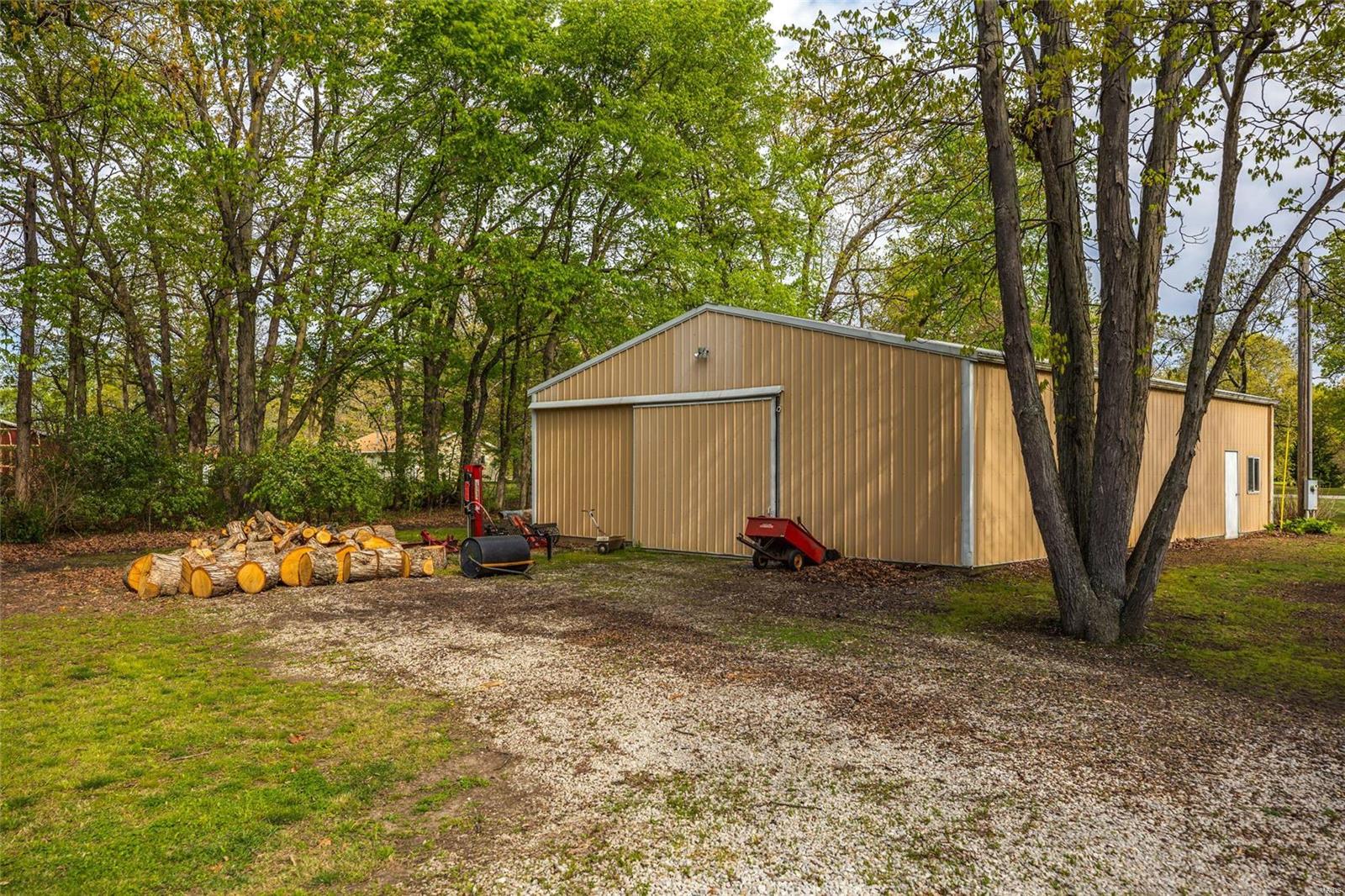 22263 Washer Road Mount Olive, IL 62069 - Photo 47 of 60