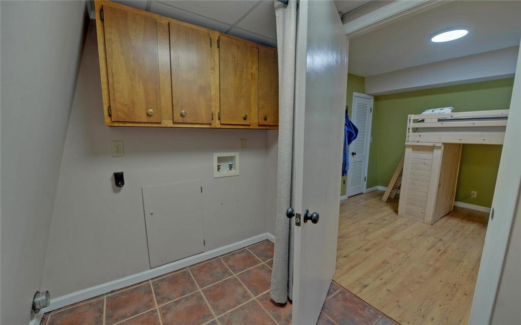 1492 Ivy Mountain Road Clarkesville, GA 30523 - Photo 31 of 53 a view of a hallway with closet