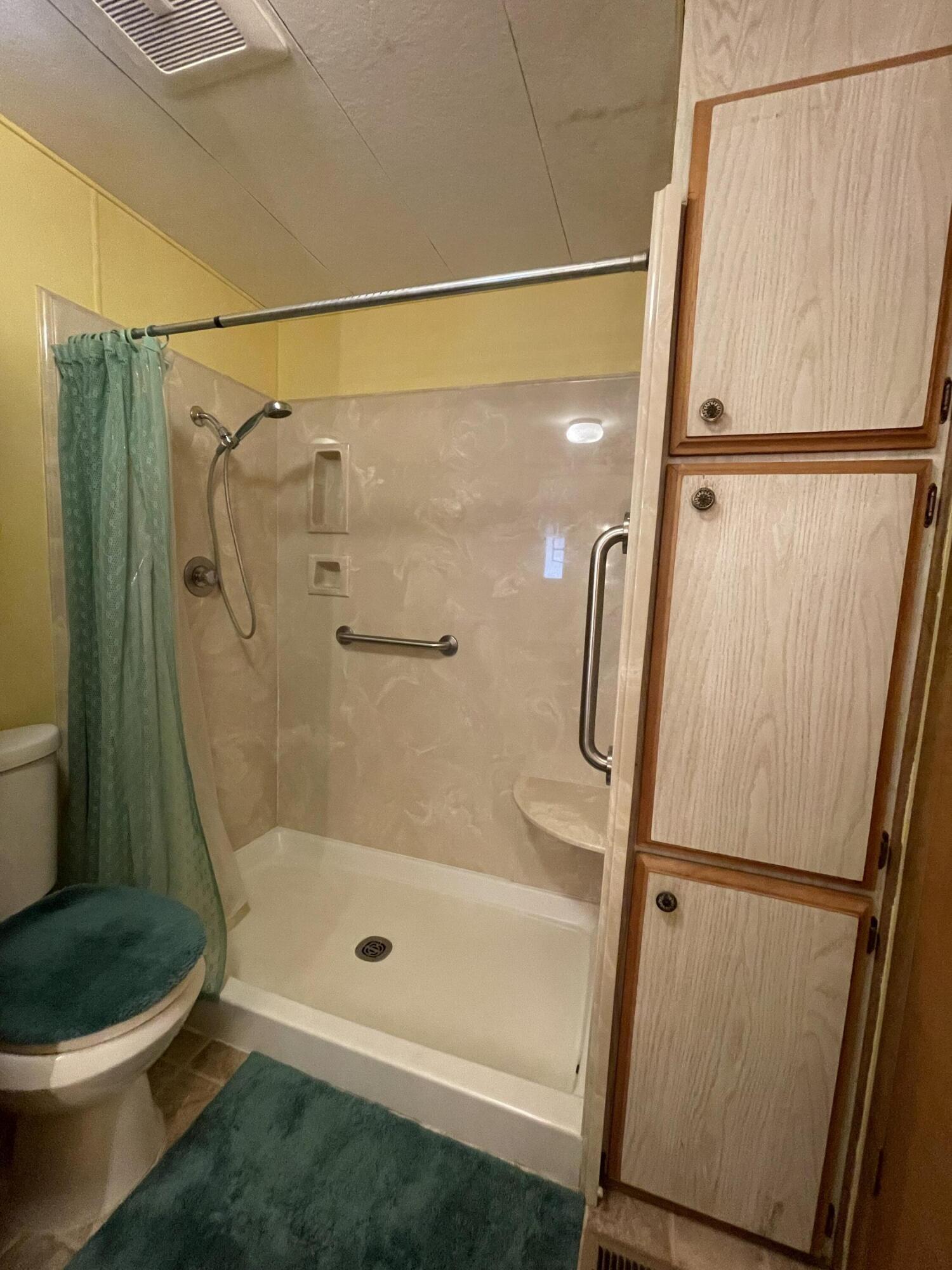 301 Freeman Road, Unit 91 Central Point, OR 97502 - Photo 26 of 33 IMG_0682