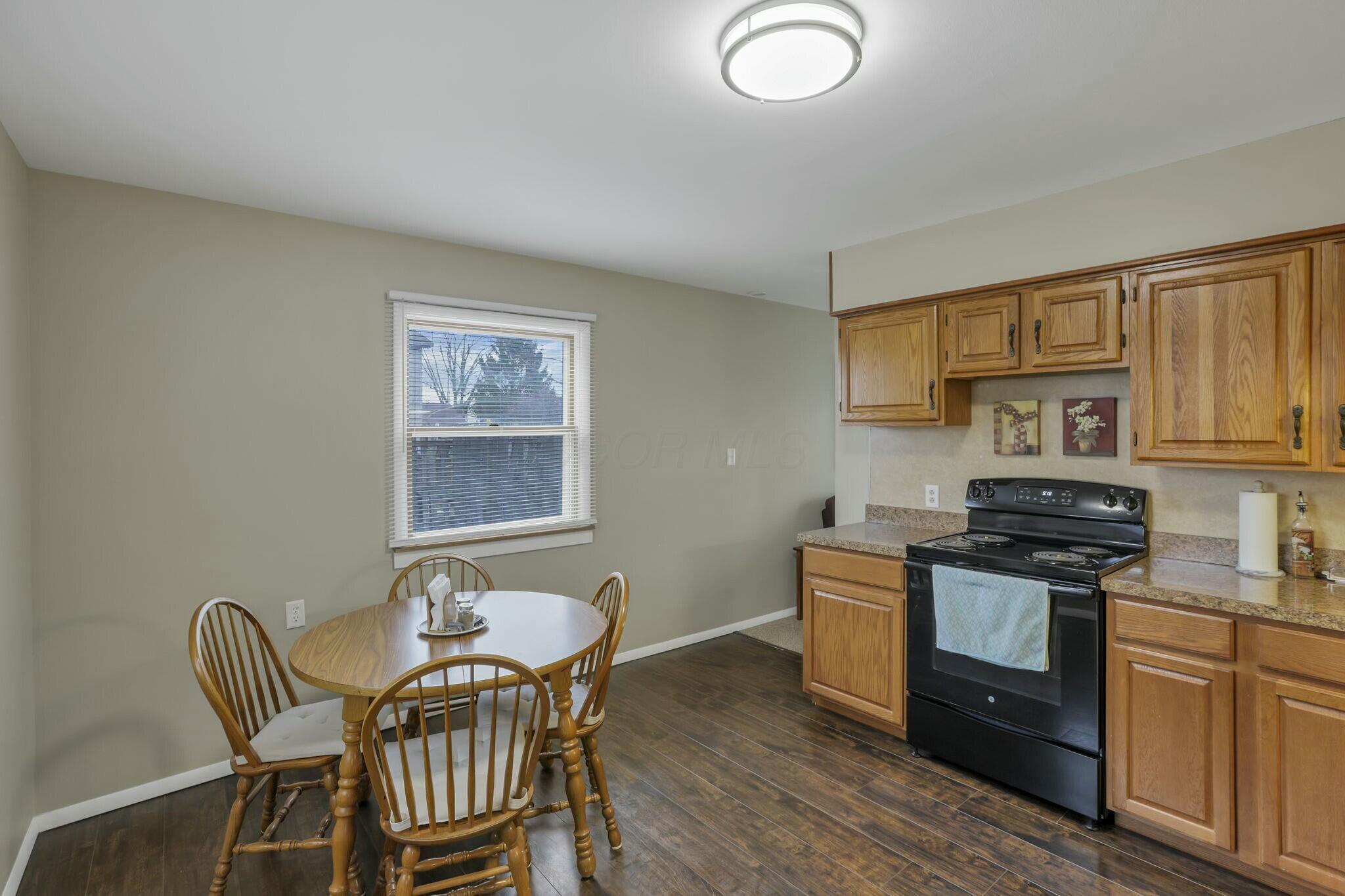 4917 Lockbourne Road Columbus, OH 43207 - Photo 7 of 23 Kitchen