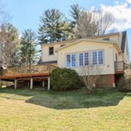 8 Briscoe Road Groveland, MA 01834 - Photo 3 of 28 Gallery Image 3