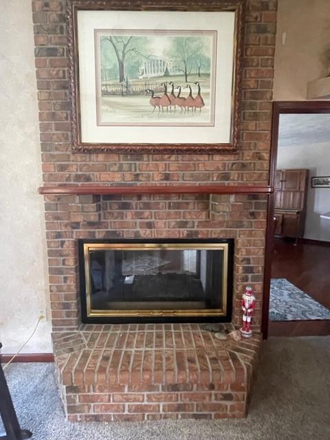 1085 Old Columbus Road Springfield, OH 45503 - Photo 13 of 34 Fireplace