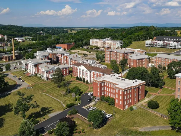 $299,000 | 101 Village Drive, Unit 101, Staunton, VA 24401