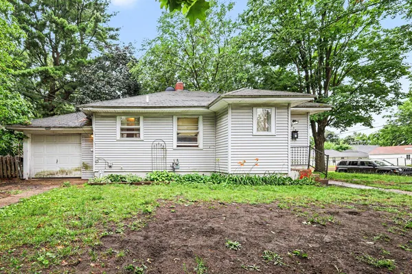 $149,900 | 924 Griggs Street Southeast, Grand Rapids, MI 49507