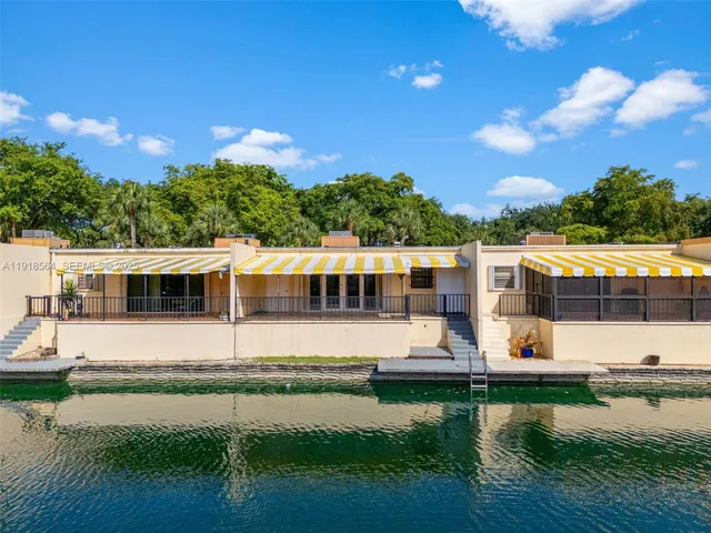 $3,000 | 15504 Sharpecroft Drive, Miami Lakes, FL 33014