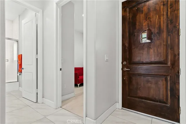 $900,000 | 6920 Valmont Street, Unit 5, Tujunga, CA 91042