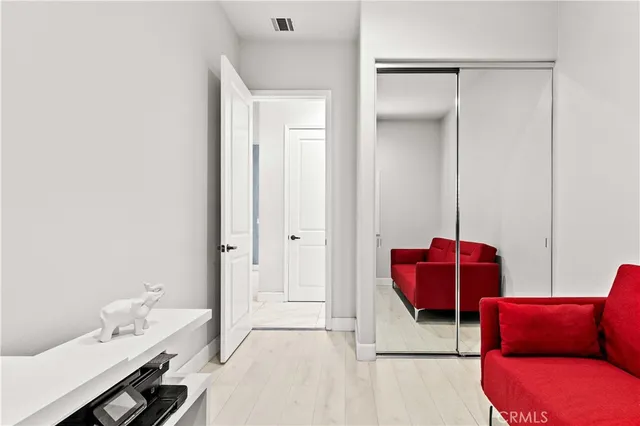 $900,000 | 6920 Valmont Street, Unit 5, Tujunga, CA 91042