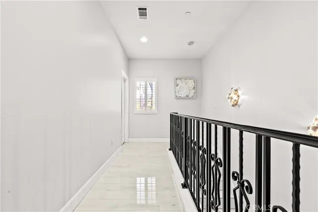 $900,000 | 6920 Valmont Street, Unit 5, Tujunga, CA 91042