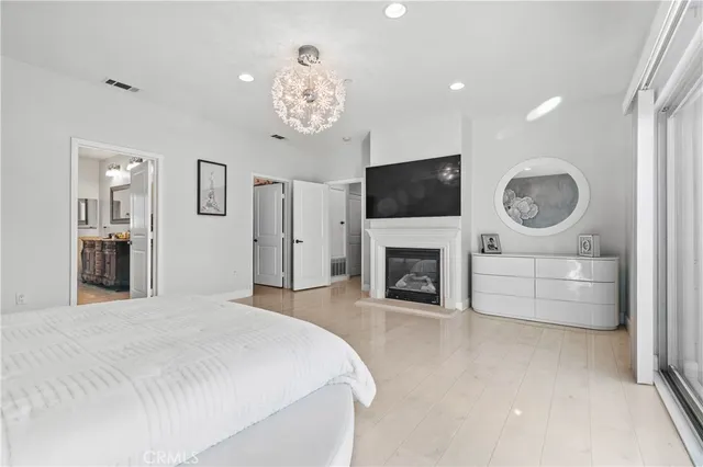 $900,000 | 6920 Valmont Street, Unit 5, Tujunga, CA 91042