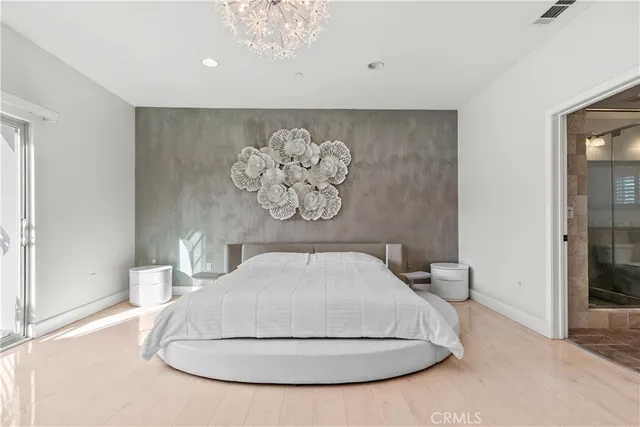 $900,000 | 6920 Valmont Street, Unit 5, Tujunga, CA 91042