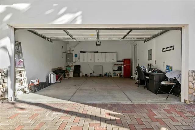 $900,000 | 6920 Valmont Street, Unit 5, Tujunga, CA 91042