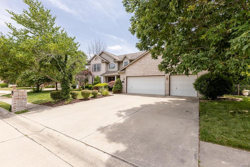 109 Callaway Court O'Fallon, IL 62269 - Photo 2 of 40