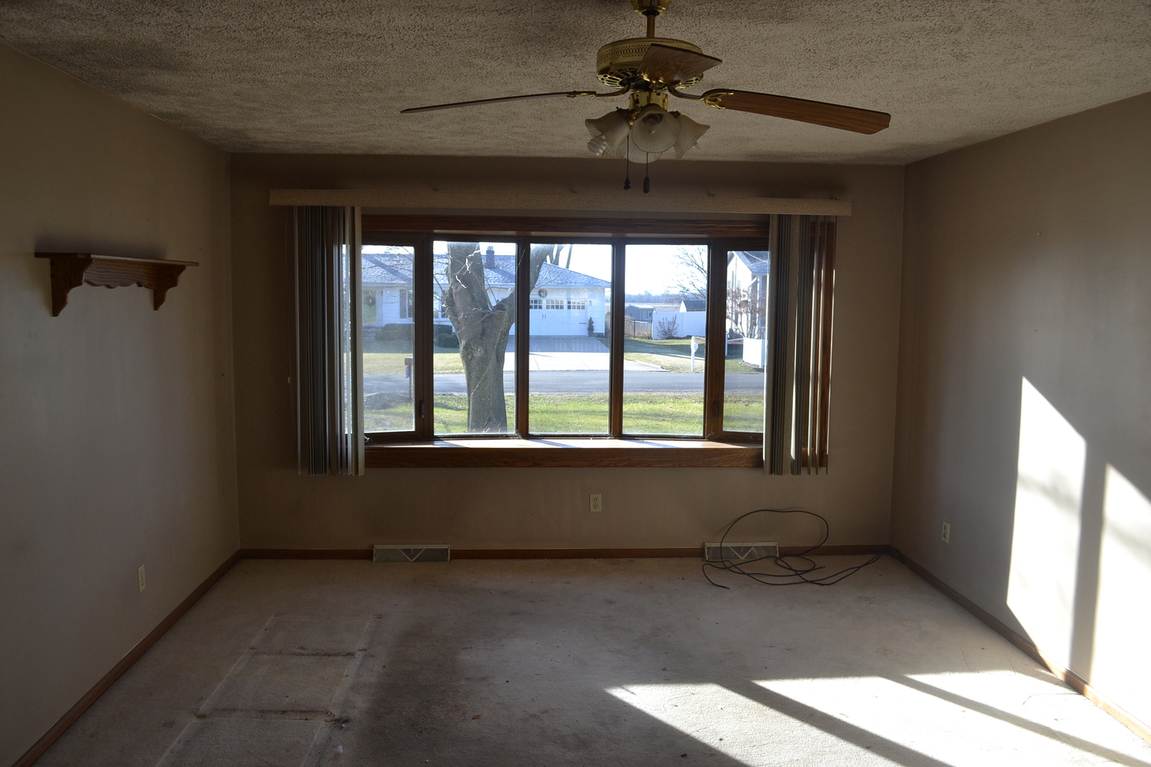 1720 Sharon Road Streator, IL 61364 - Photo 3 of 30