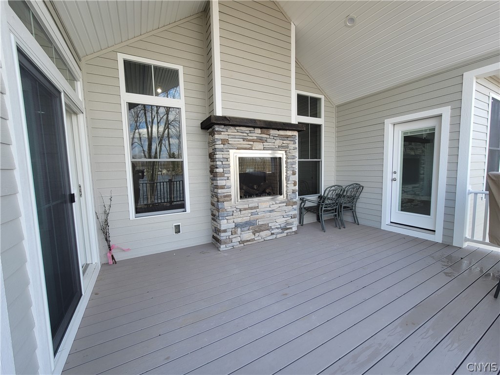 4 R Mistral Circle Liverpool, NY 13090 - Photo 46 of 50