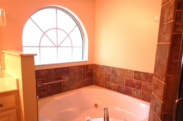 $395,000 | 4981 Southwest 17th Terrace, Gainesville, FL 32608