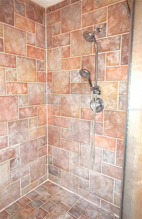 4981 Southwest 17th Terrace Gainesville, FL 32608 - Photo 12 of 21