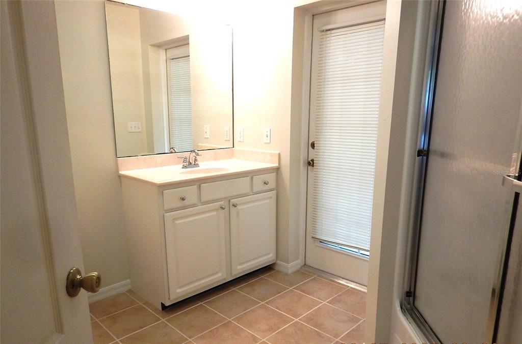 4981 Southwest 17th Terrace Gainesville, FL 32608 - Photo 16 of 21