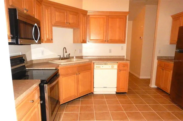 $395,000 | 4981 Southwest 17th Terrace, Gainesville, FL 32608