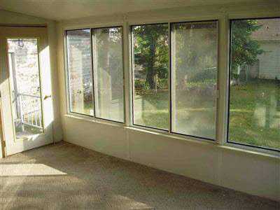 3738 Beecher Road Flint, MI 48503 - Photo 3 of 8 20119935-2.JPG