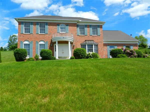 77 Robert Road Marlborough, MA 01752 - Photo 1 of 25 Gallery Image 1